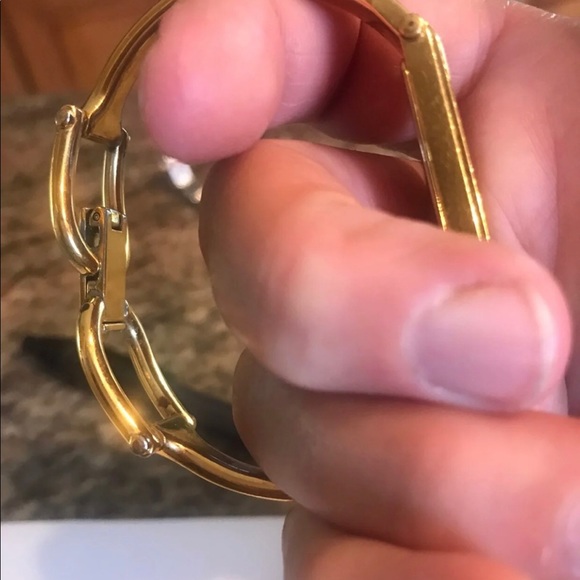 Genuine GUCCI Ladies 1500 Series Timepiece